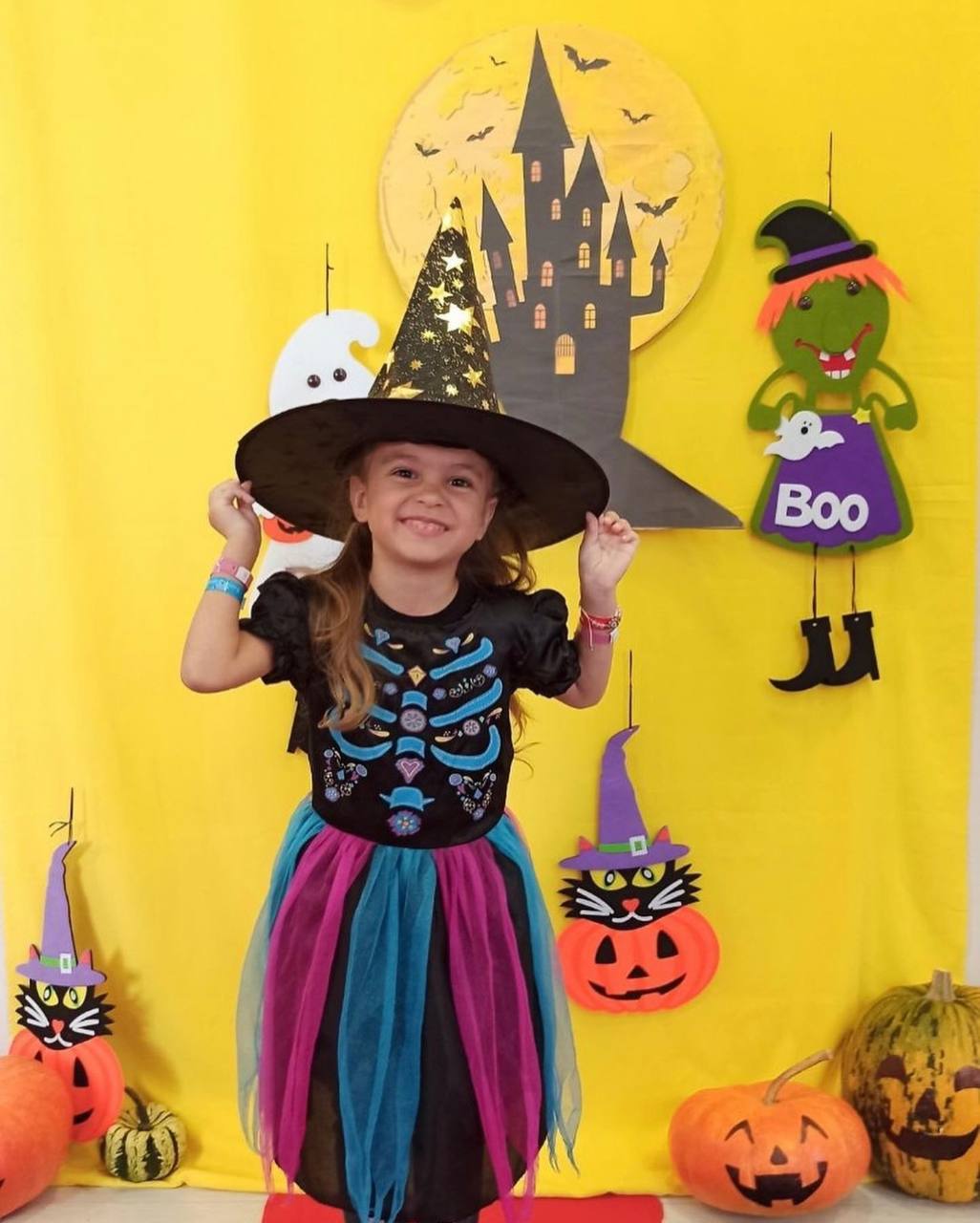 HALLOWEEN PARTY